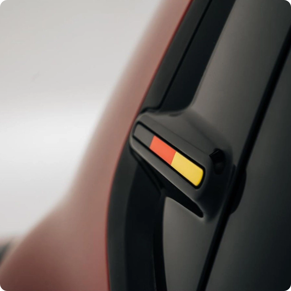 Close-up van een Color Clip-detail op de Citroën ë-C3 Van, met nadruk op de personalisatiemogelijkheden en onderscheidende vormgeving.