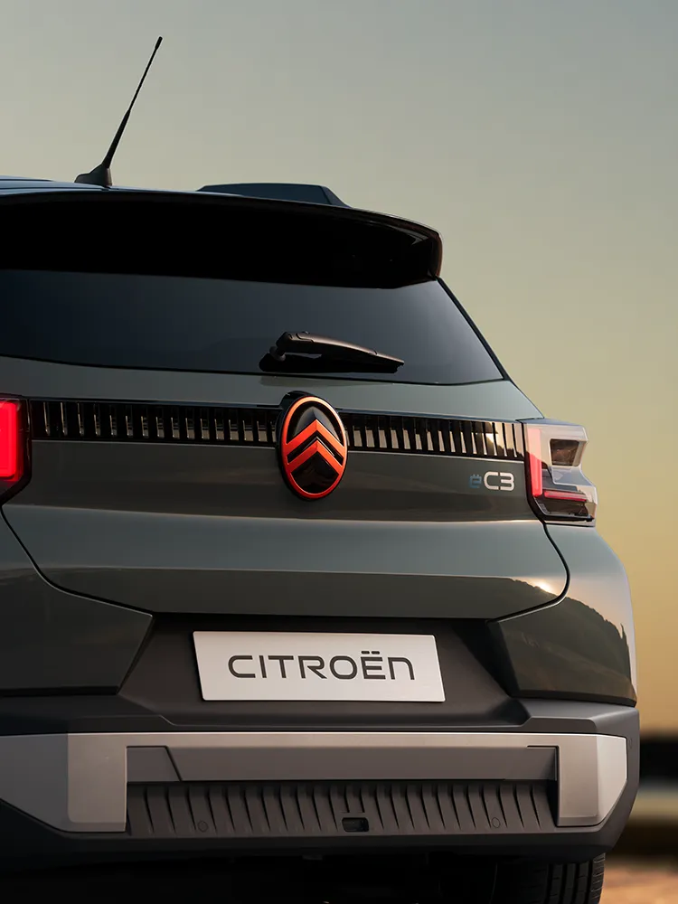 Rear close-up view Citroën ëC3 Outdoor LED taillights shows Advanced Comfort compact SUV styling details