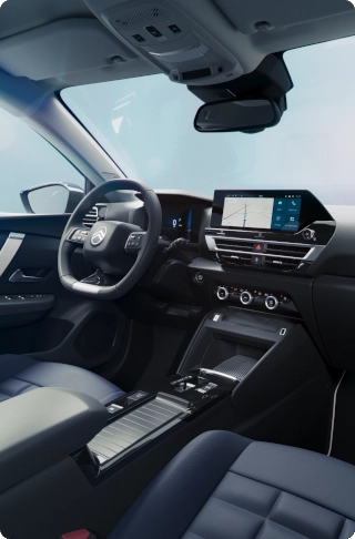 Interieuraanzicht van de cockpit van de Citroën C4, met geavanceerde technologie en comfort voor een premium, volledig uitgeruste rijervaring.