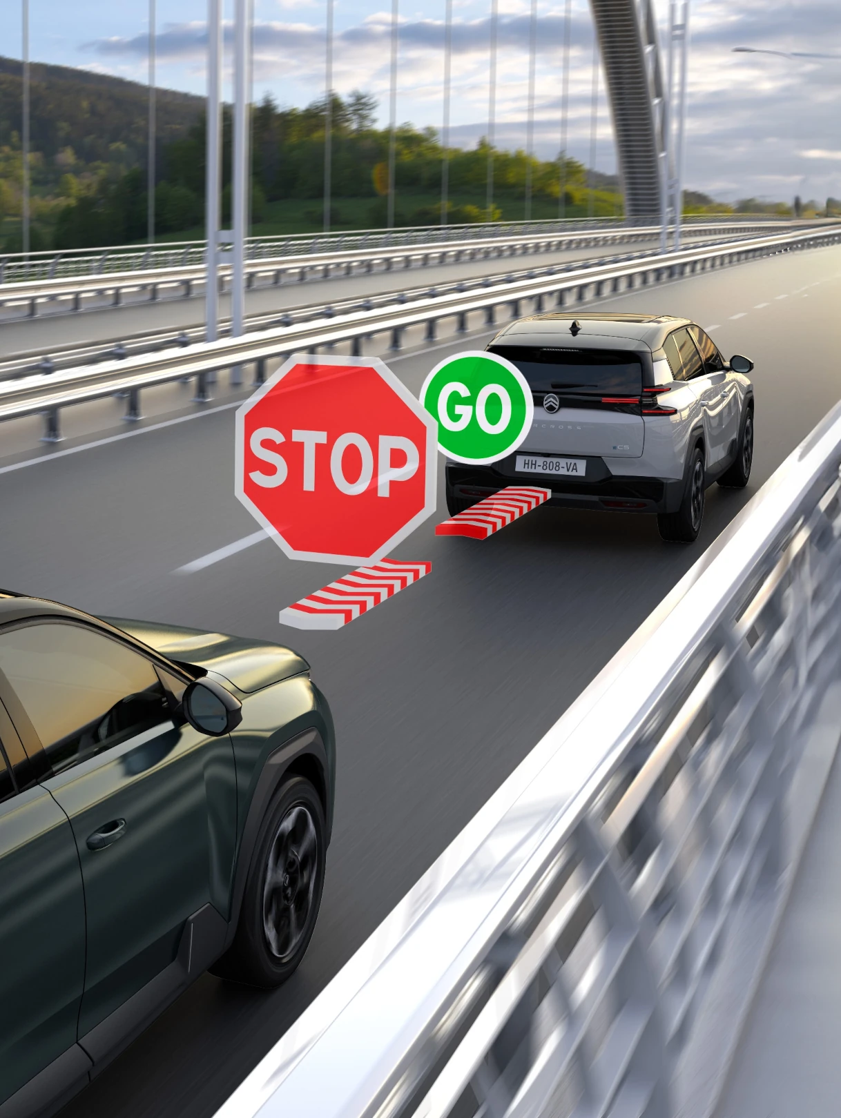 Schuin achteraanzicht van de C5 Aircross met Adaptive Cruise Control Stop & Go voor extra veiligheid, technologie en soepeler rijden.