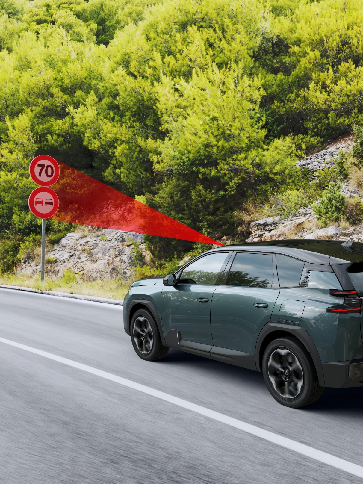 Zijaanzicht van de C5 Aircross met uitgebreide verkeersbord‑ en snelheidsherkenning voor beter zicht, veiligheid, technologie en zelfverzekerd rijden.