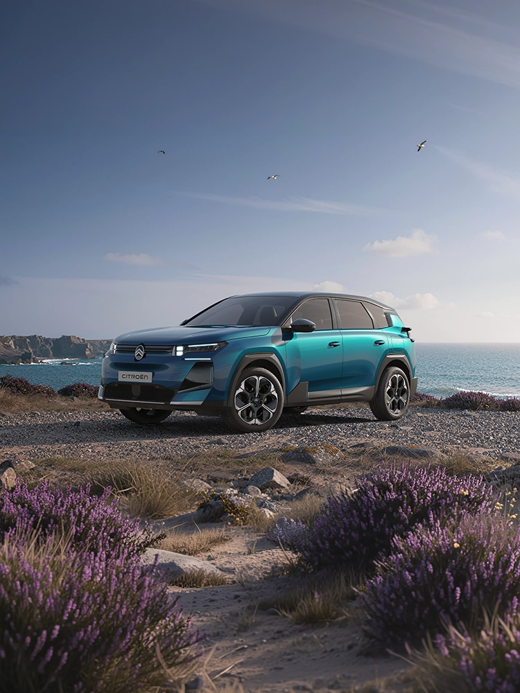 Vooraanzicht schuin van voren van de Citroën C5 Aircross Emeraude met LED-signatuur en krachtig design voor een gezins-SUV