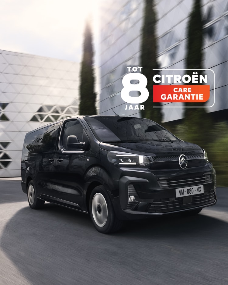 Ë-SpaceTourer op een weg